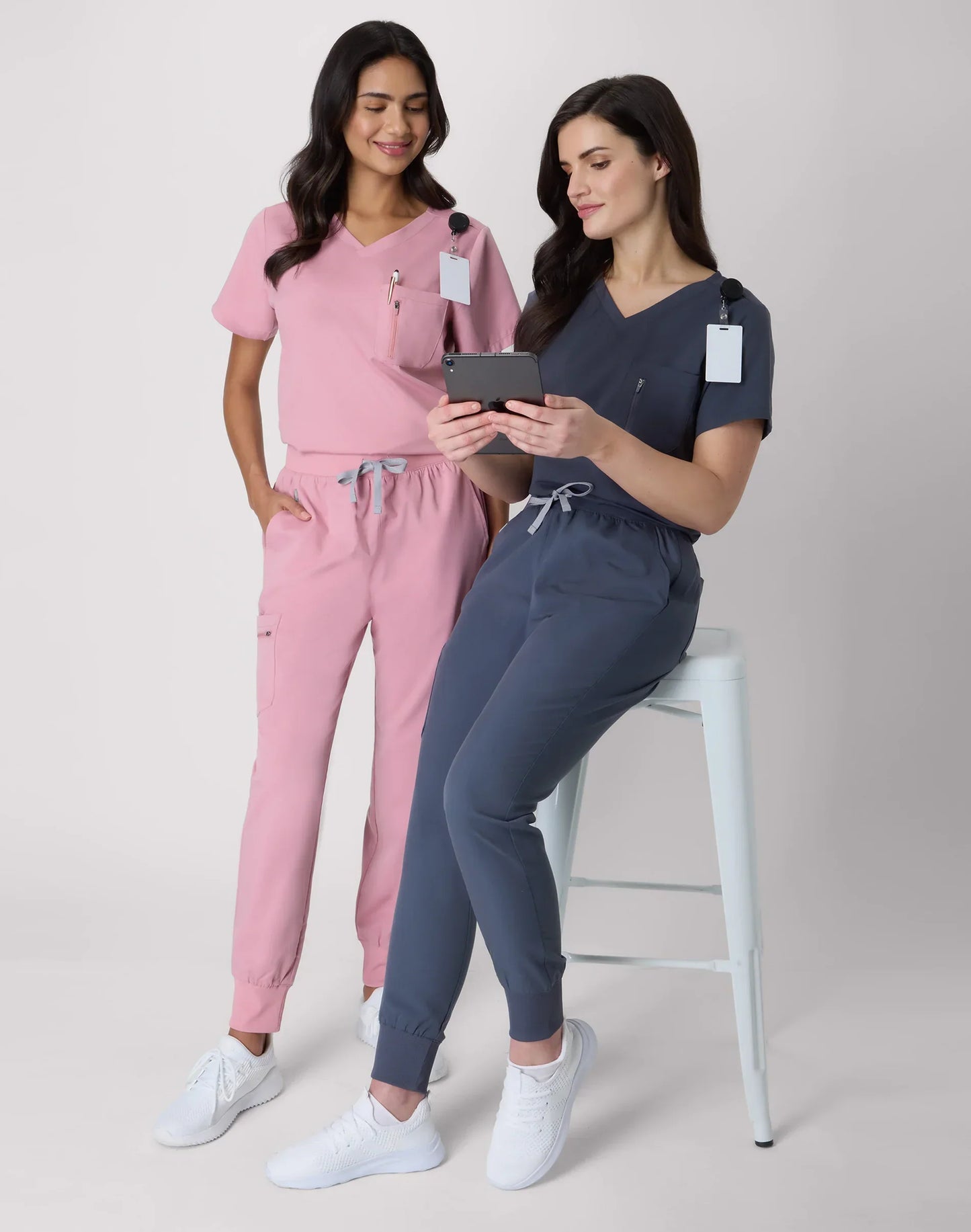 Hanes Premium Scrubs Women's 1-Pocket Scrub Top