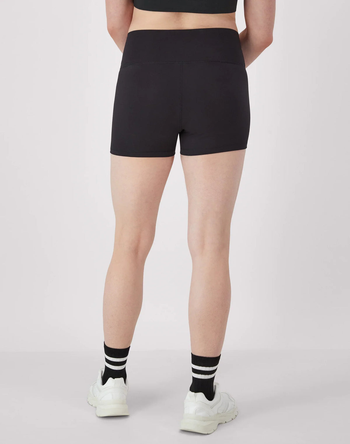 Hanes Moves Women's Leak Protection Bike Shorts, 3"