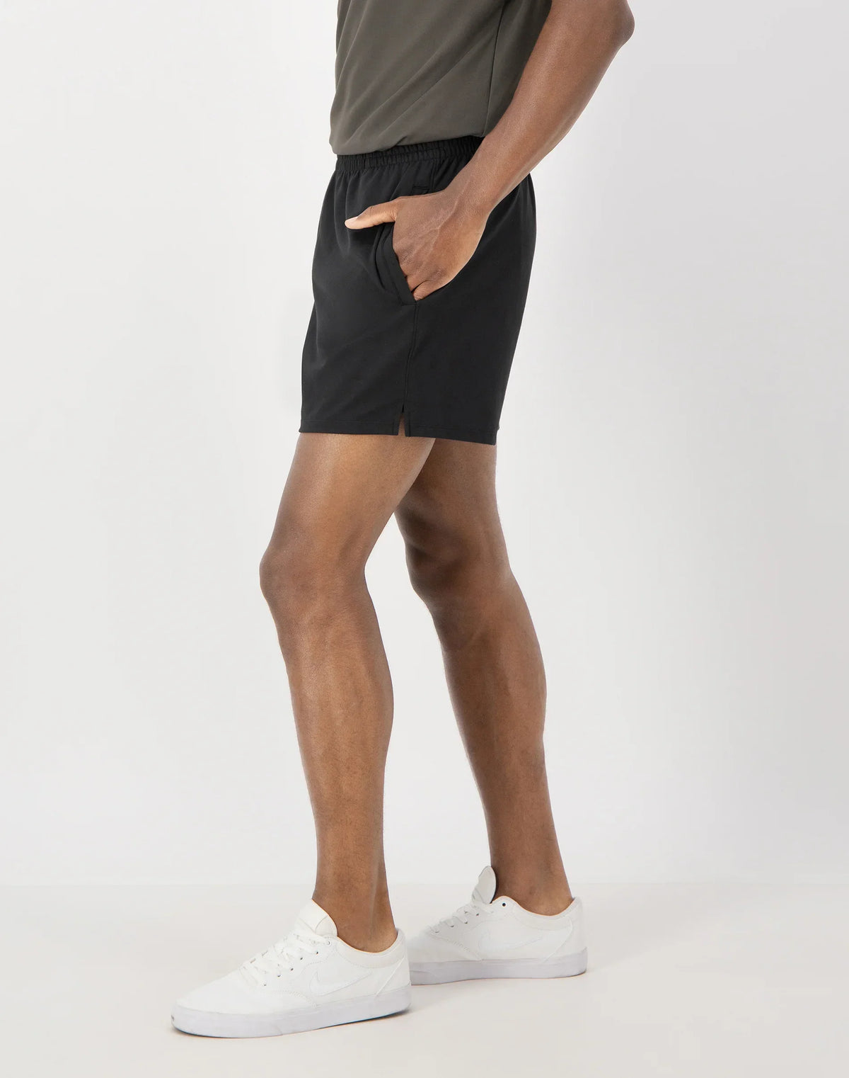 Hanes Moves Men's Performance Shorts, 6&rdquo;