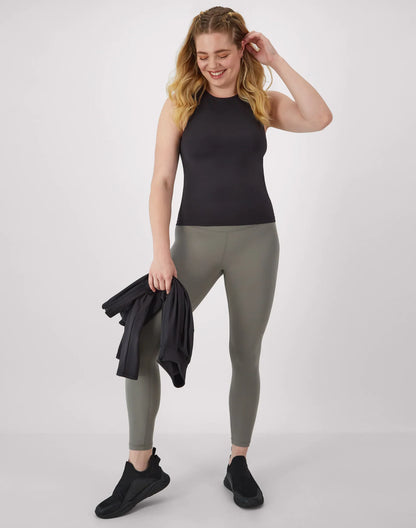 Hanes Moves Leak Protection 7/8 Leggings, 25"