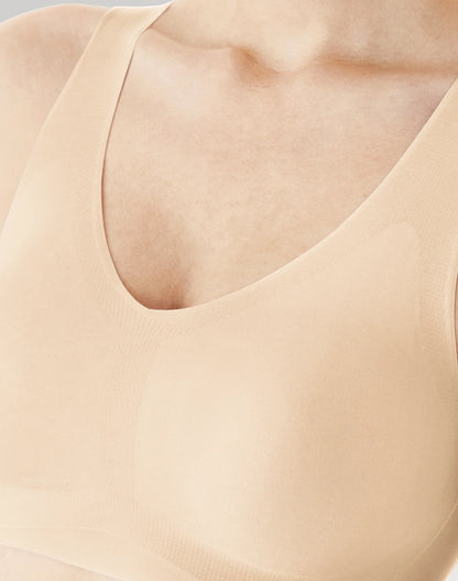 Hanes Women's Invisible Embrace Pullover Bralette, Moisture Wicking