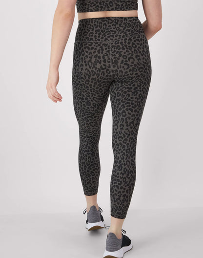 Hanes Moves Women's 7/8 Leggings with Internal Pocket, 25"