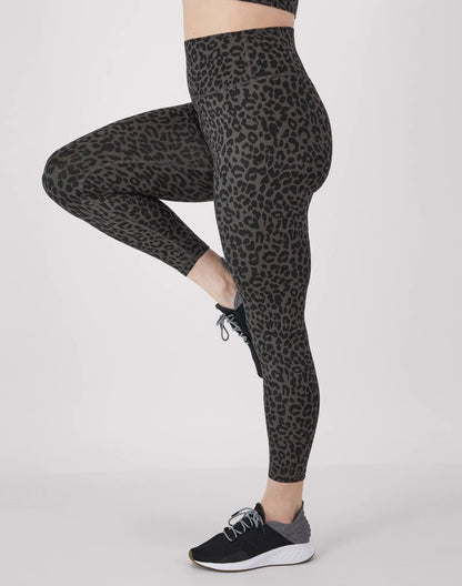 Hanes Moves Women's 7/8 Leggings with Internal Pocket, 25"