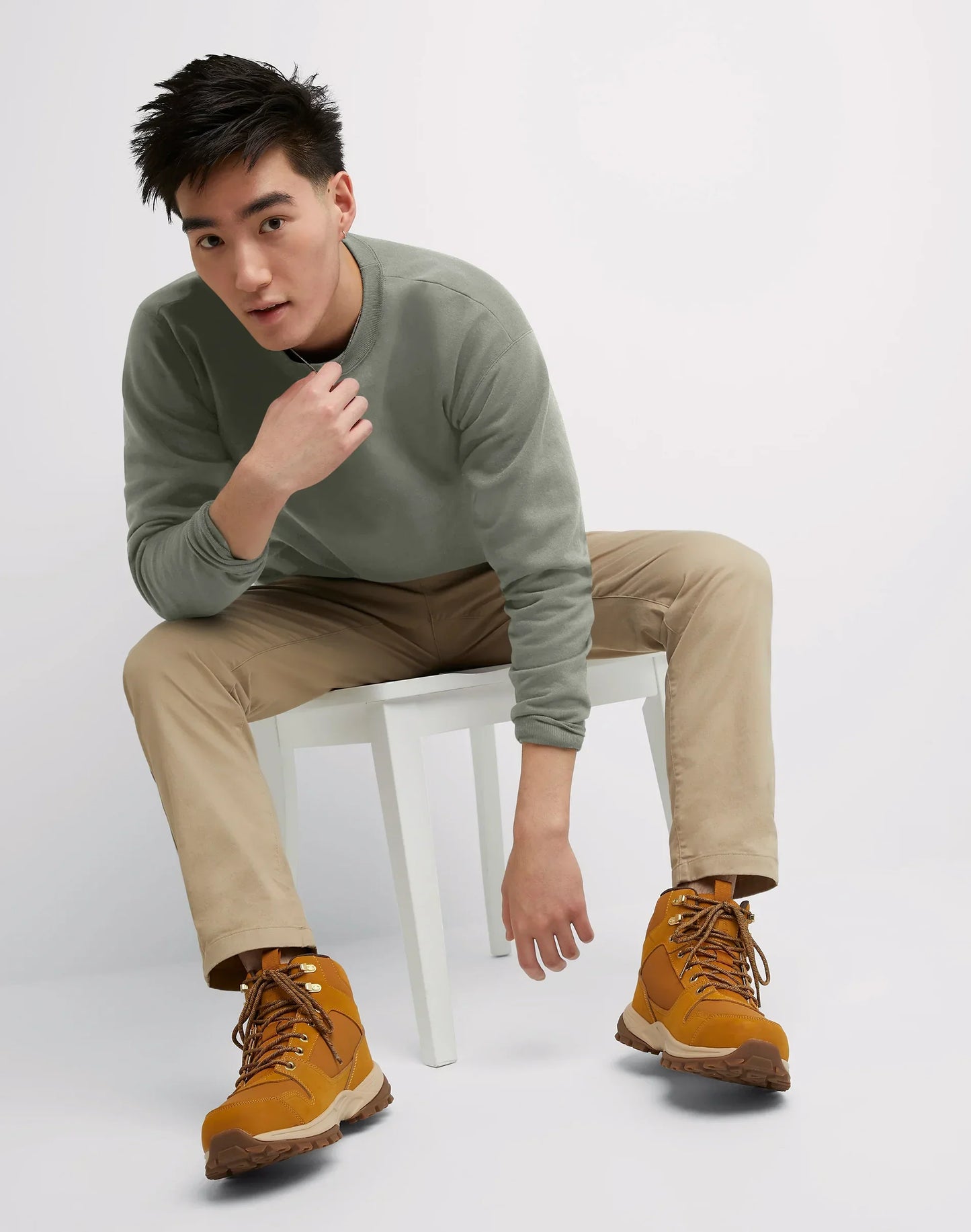 Hanes EcoSmart Unisex Fleece Sweatshirt (Big &amp; Tall Sizes Available)